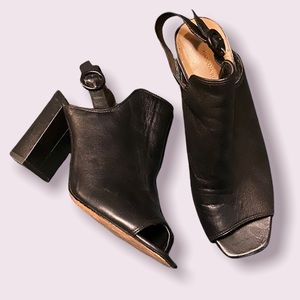 COPY - Banana Republic booties size 8.5